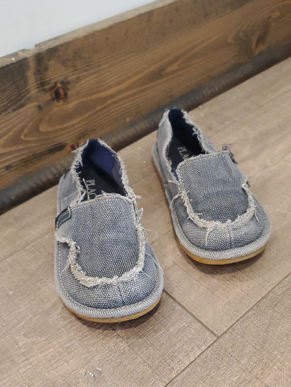 The Children's Place Frayed Slip-On Velcro Shoes 12c